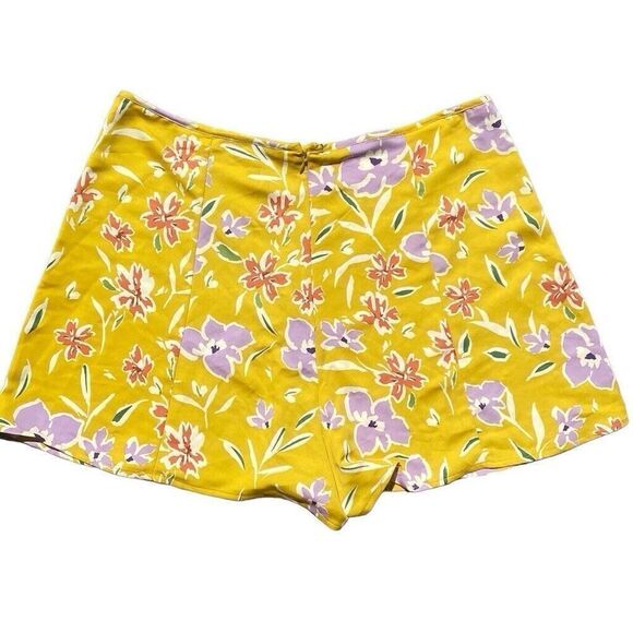 BCBGeneration – Yellow Floral High Waist A-Line Back Zip Shorts Women’s Size 12 - Picture 1 of 5
